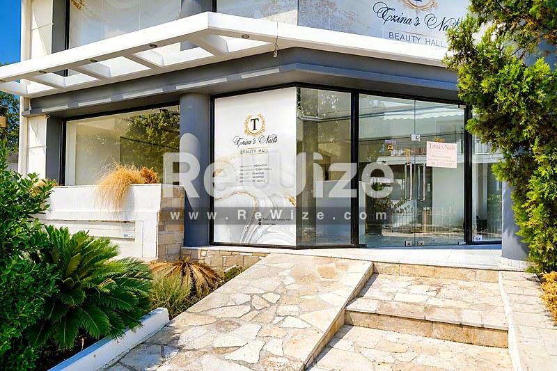 Detached house 406 m² in Acharnes, entrance