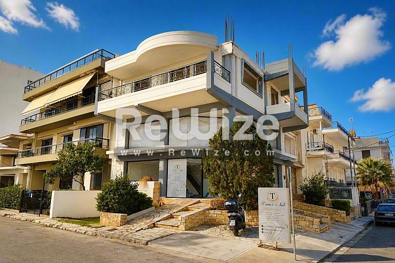 Detached house 406 m² in Acharnes, facade