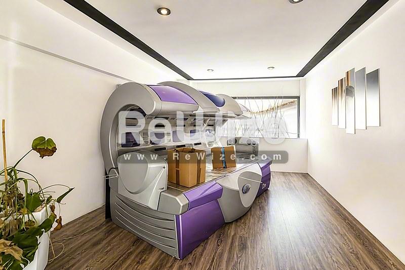 Detached house 406 m² in Acharnes, living room