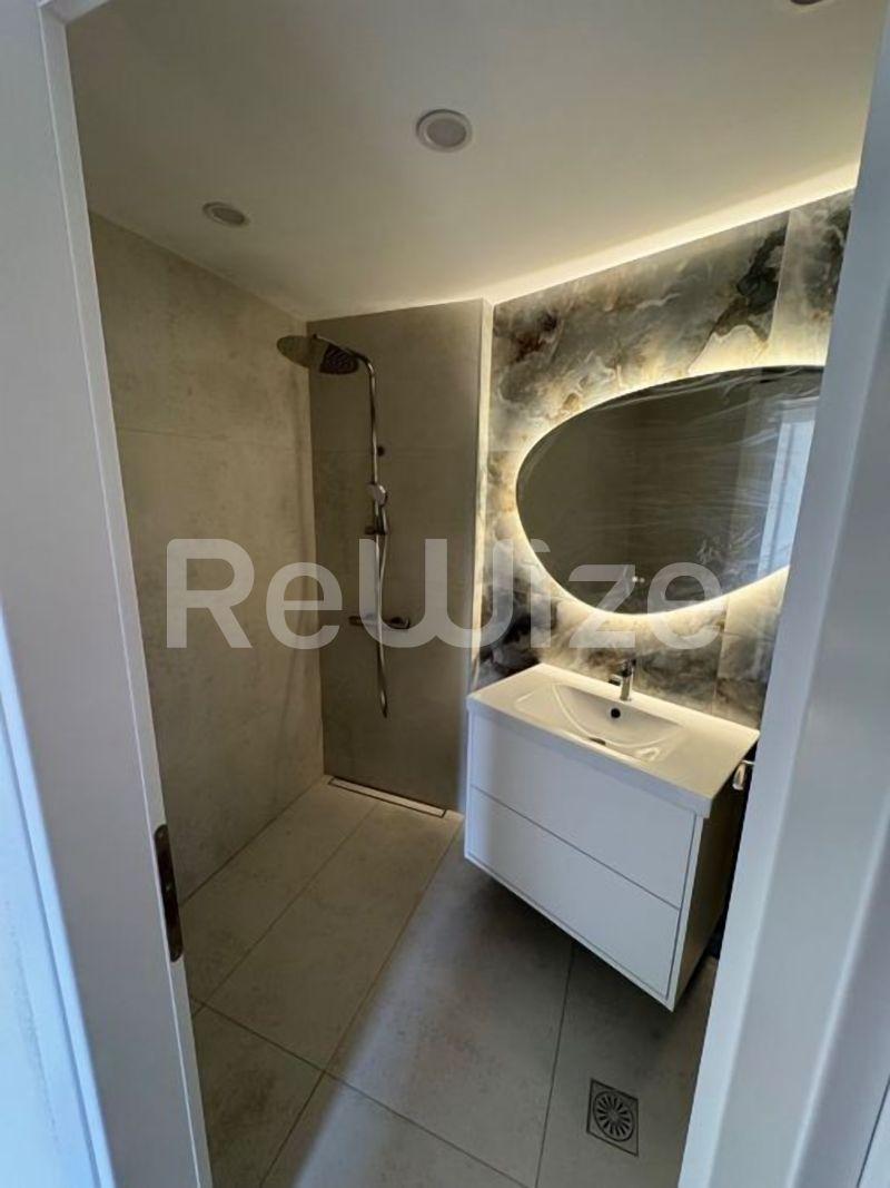 Photo 11,Μπάνιο,ΕΝΟΙΚΊΑΣΗ,Κατοικία,Διαμέρισμα,68τ.μ,€600,Άνω Πόλη