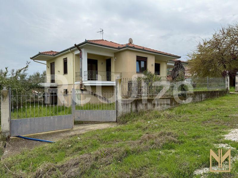 Photo 2,Εξωτερική,ΠΏΛΗΣΗ,Κατοικία,Μονοκατοικία,180τ.μ,€110,000,Βεργίνα