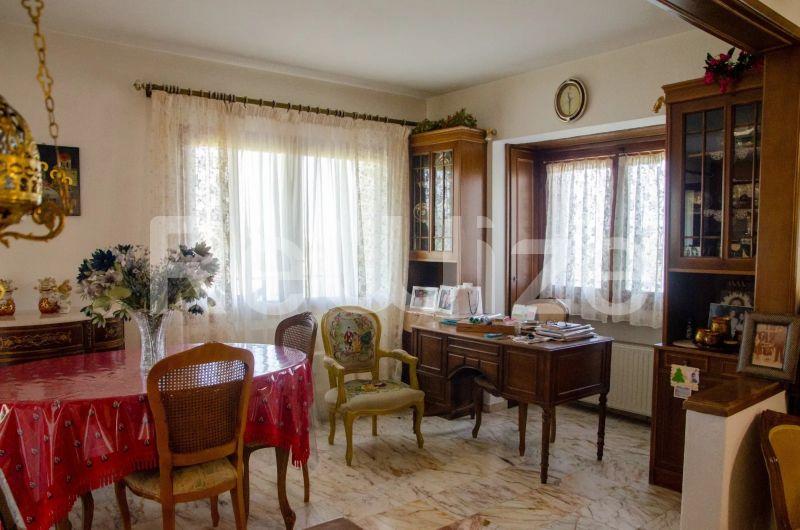 Photo 18,Τραπεζαρία,ΠΏΛΗΣΗ,Κατοικία,Μονοκατοικία,252τ.μ,€399,000,Τρίλοφος