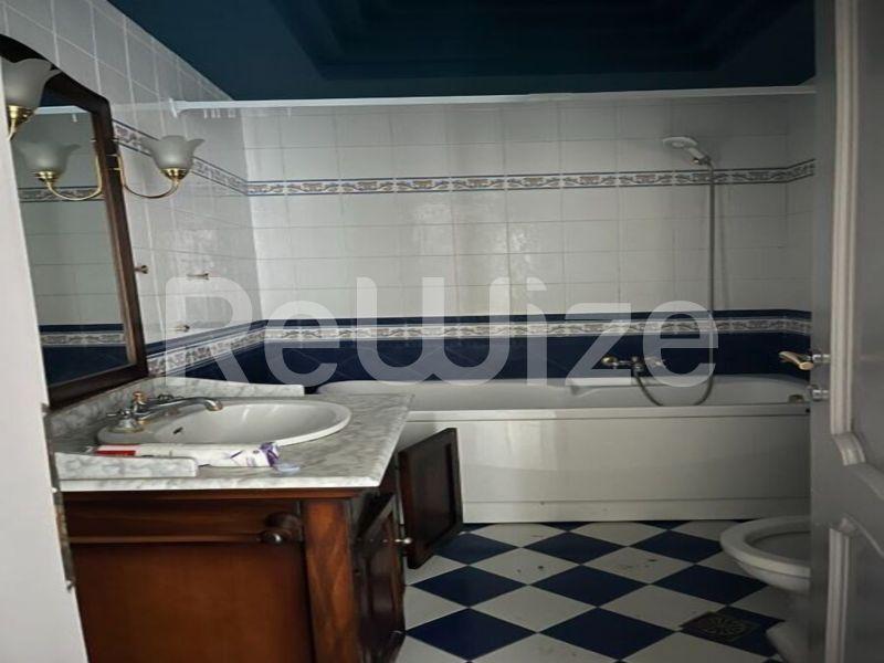 Photo 5,Bathroom,RENT,Residency,Apartment,180sqm,€1,200,Kentro Kalamarias