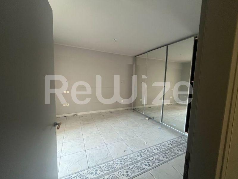 Photo 9,Bedroom,RENT,Residency,Apartment,180sqm,€1,200,Kentro Kalamarias