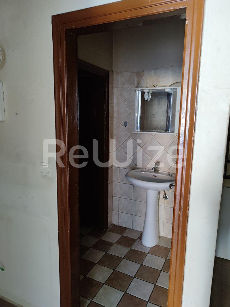 Photo 13,Bathroom,RENT,Professional,Store,58sqm,€300,Ampelokipoi