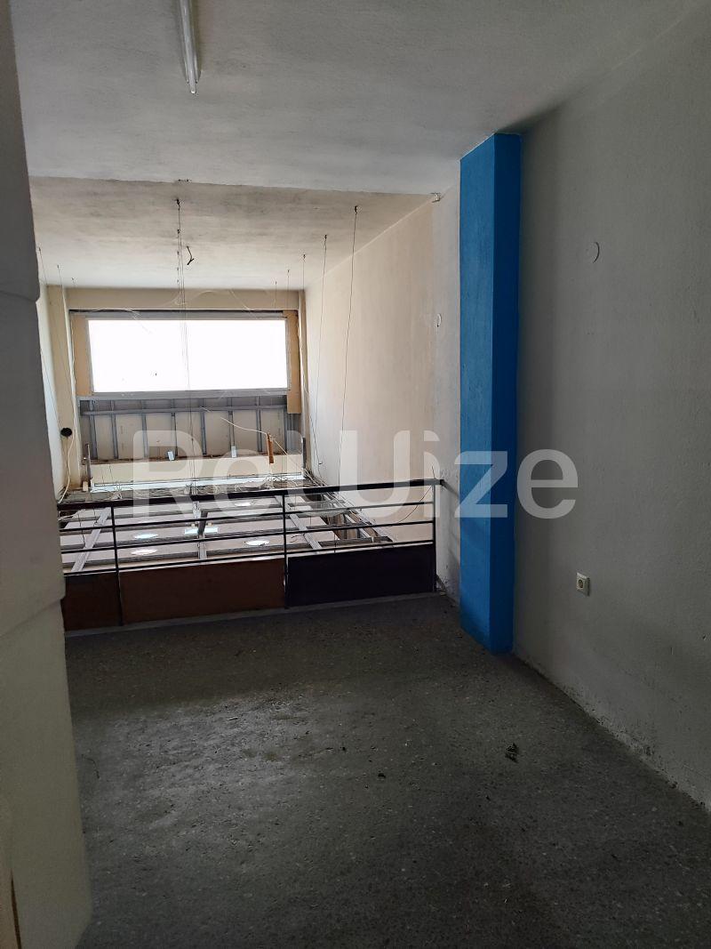 Photo 23,Balcony,RENT,Professional,Store,58sqm,€300,Ampelokipoi