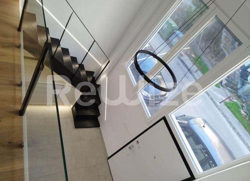 Photo 4,Σαλόνι,ΕΝΟΙΚΊΑΣΗ,Κατοικία,Λοφτ,38τ.μ,€380,Άνω Πόλη