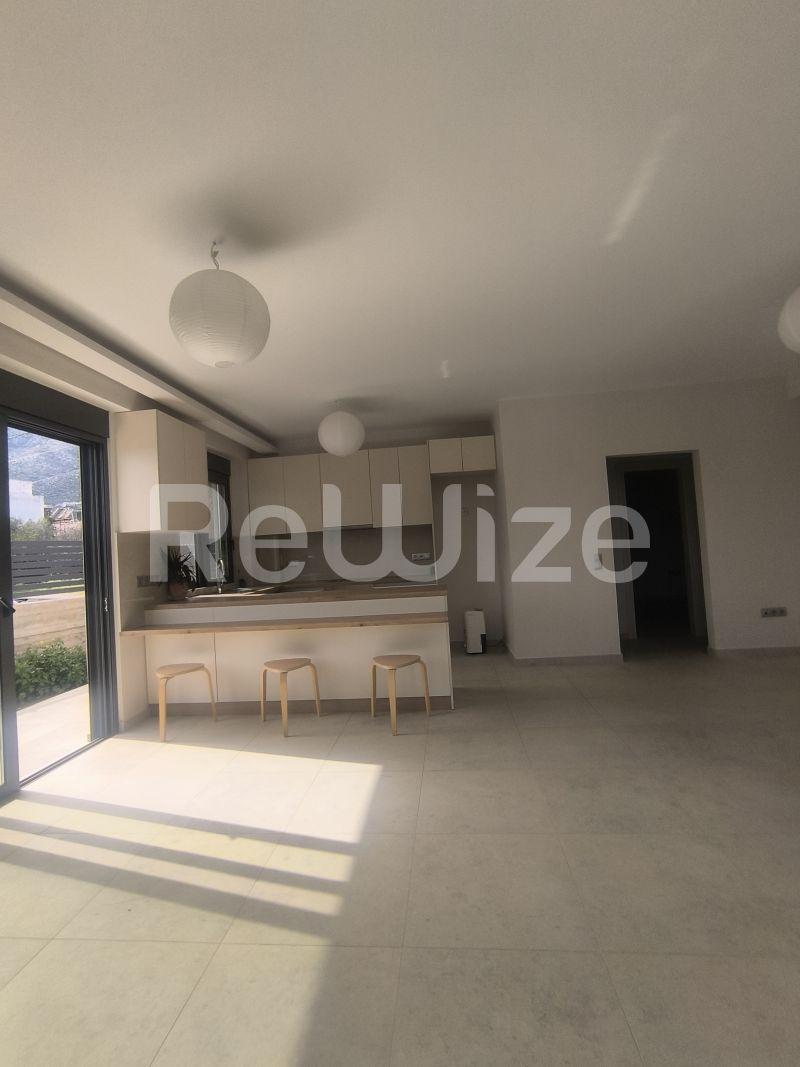 Photo 4,Living Room,SALE,Residency,Detached house,80sqm,€280,000,Glyka Nera