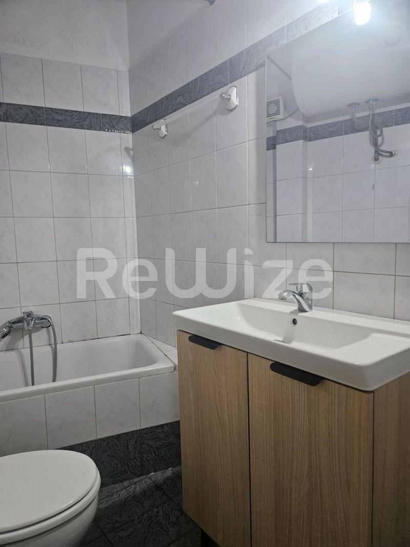 Photo 14,Bathroom,SALE,Residency,Apartment,50sqm,€185,000,Pagkrati