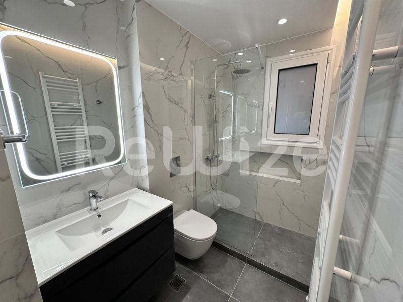 Photo 10,Μπάνιο,ΕΝΟΙΚΊΑΣΗ,Κατοικία,Διαμέρισμα,49τ.μ,€700,Εξάρχεια