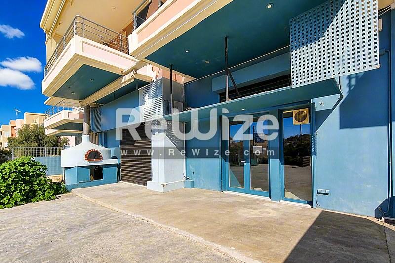 Κατάστημα 189 τ.μ. στον Σαρωνικό, πρόσοψη