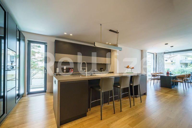 Photo 4,Τραπεζαρία,ΠΏΛΗΣΗ,Κατοικία,Μεζονέτα,270τ.μ,€2,250,000,Γκολφ