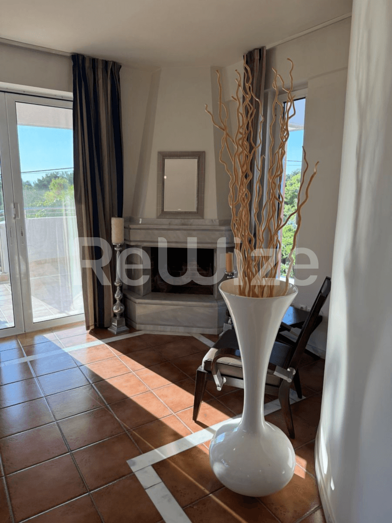 Photo 4,Σαλόνι,ΕΝΟΙΚΊΑΣΗ,Κατοικία,Διαμέρισμα,145τ.μ,€2,200,Γκολφ