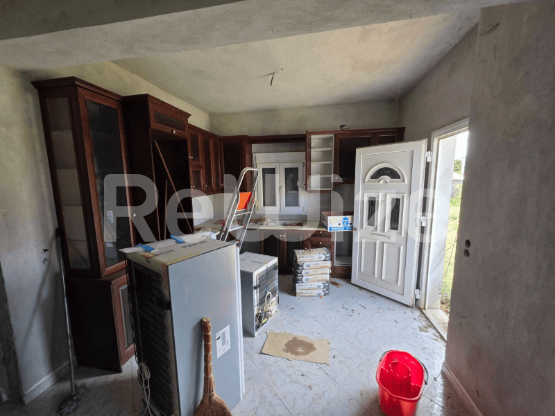 Photo 1,Living Room,SALE,Residency,Apartment,185sqm,€50,000,Polykastro