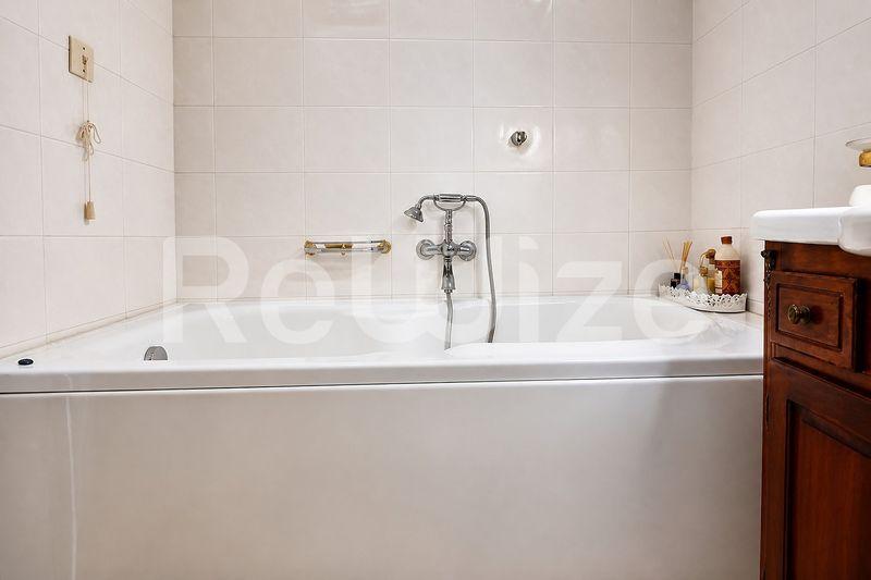 Maisonette 169 m² in Thermi, bathroom