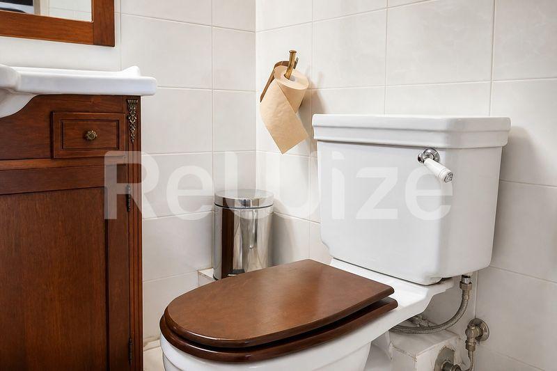 Maisonette 169 m² in Thermi, bathroom