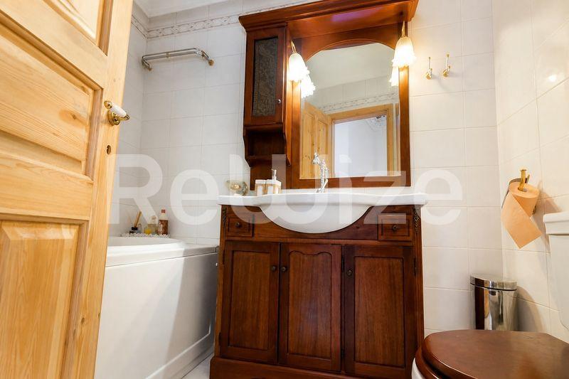 Maisonette 169 m² in Thermi, bathroom