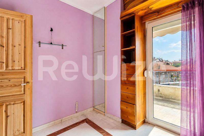 Maisonette 169 m² in Thermi, bedroom