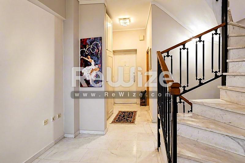Maisonette 169 m² in Thermi, hallway