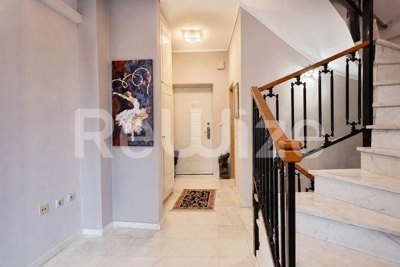 Maisonette 169 m² in Thermi, hallway