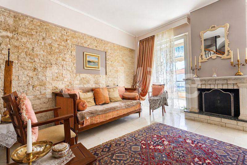 Maisonette 169 m² in Thermi, living room