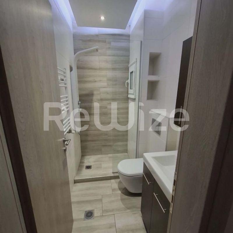 Photo 7,Μπάνιο,ΕΝΟΙΚΊΑΣΗ,Κατοικία,Διαμέρισμα,50τ.μ,€700,Νέα Παραλία