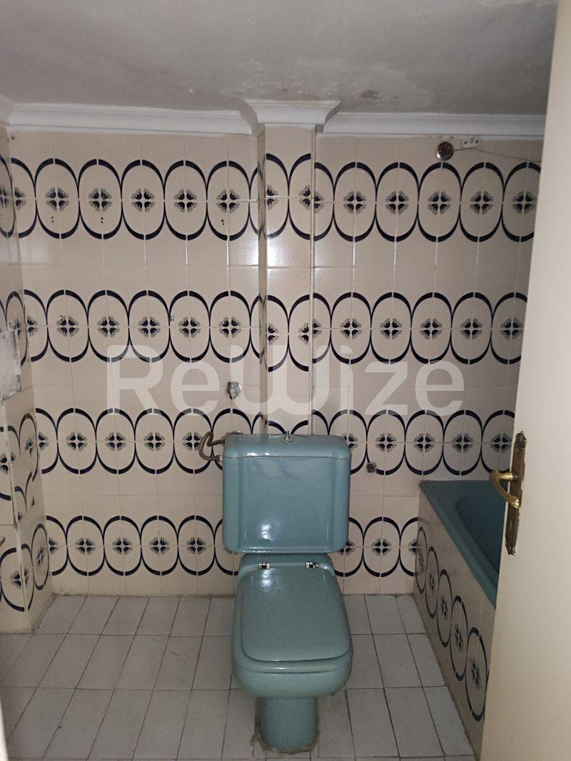 Photo 22,Bathroom,SALE,Residency,Apartment,80sqm,€100,000,Ampelokipoi