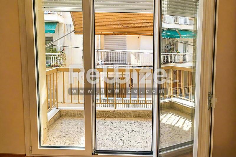 Διαμέρισμα 80 τ.μ. στους Αμπελόκηπους-Μενεμένη, μπαλκόνι