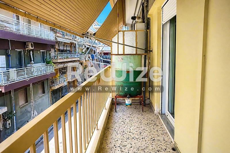 Διαμέρισμα 80 τ.μ. στους Αμπελόκηπους-Μενεμένη, μπαλκόνι