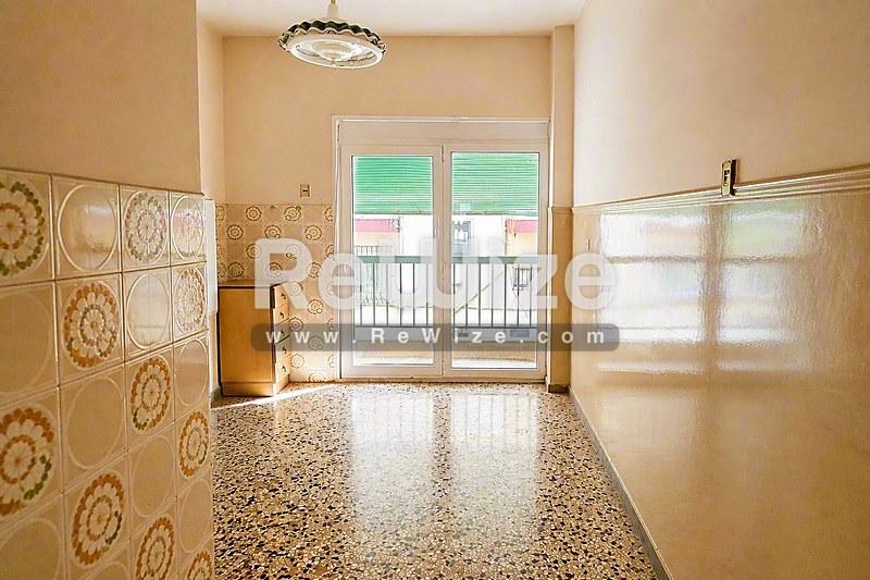 Διαμέρισμα 80 τ.μ. στους Αμπελόκηπους-Μενεμένη, κουζίνα