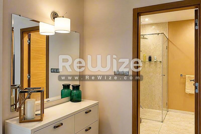 Detached house in a complex 300 m² in Kassandra, bathroom