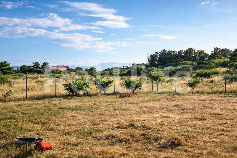 Οικόπεδο 1811 τ.μ. στη Νέα Προποντίδα, φωτογραφία 1