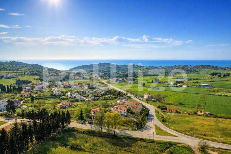Οικόπεδο 1674 τ.μ. στην Κασσάνδρα, αεροφωτογραφία