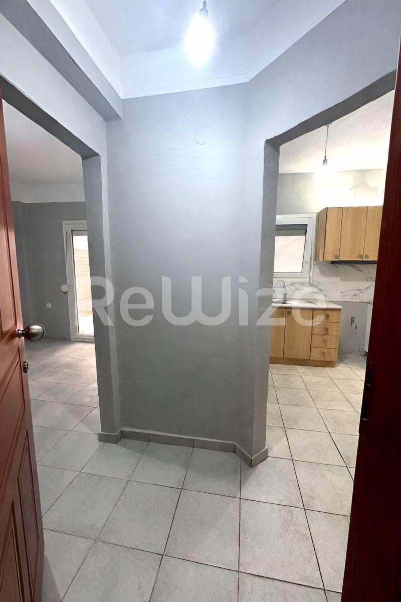 Photo 6,Διάδρομος,ΠΏΛΗΣΗ,Κατοικία,Διαμέρισμα,32τ.μ,€70,000,Άνω Πόλη