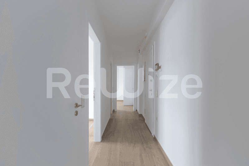 Photo 10,Διάδρομος,ΕΝΟΙΚΊΑΣΗ,Κατοικία,Διαμέρισμα,77τ.μ,€1,300,Άνω Γλυφάδα