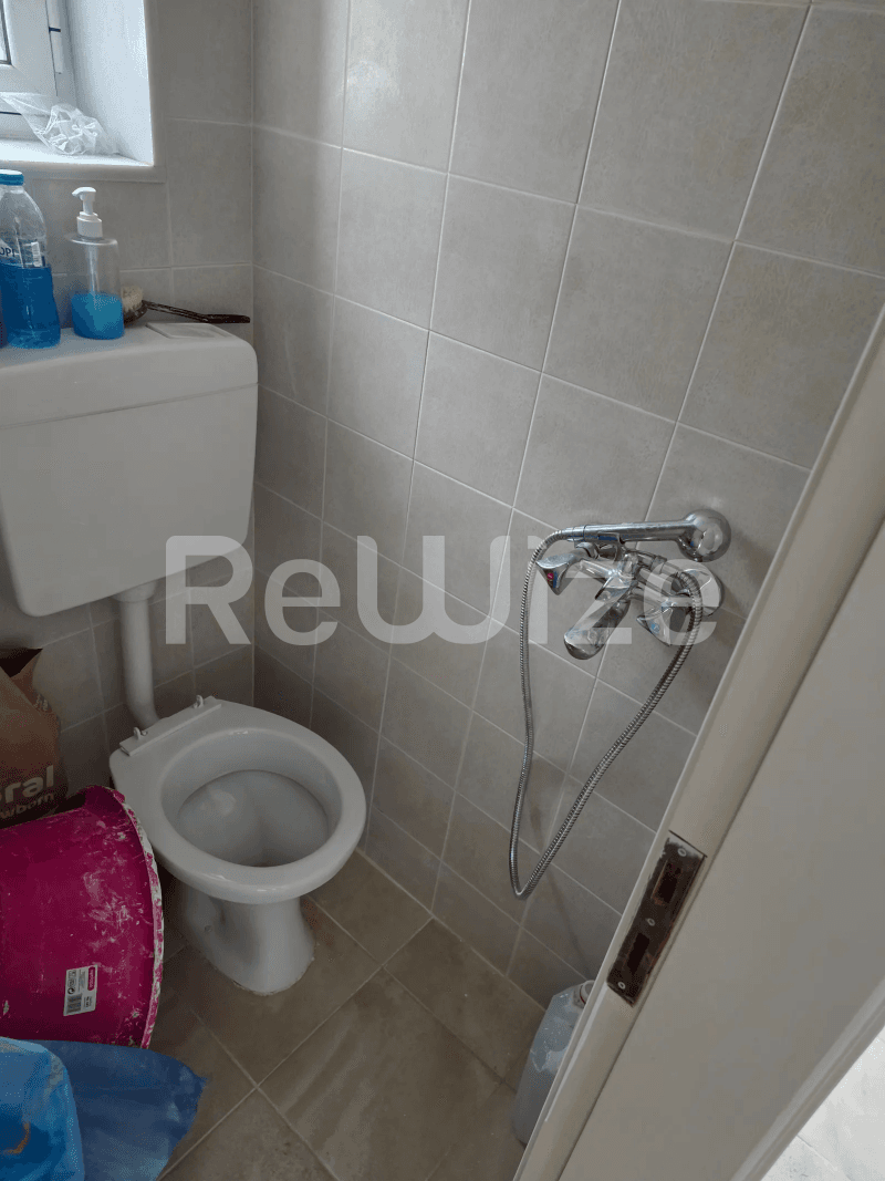 Photo 12,Μπάνιο,ΠΏΛΗΣΗ,Κατοικία,Διαμέρισμα,46τ.μ,€550,Λόφος Φιλαρέτου