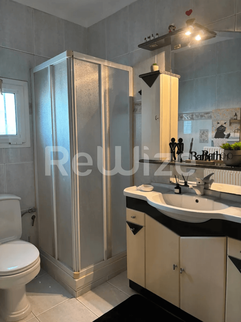 Photo 14,Bathroom,RENT,Residency,Detached house,232sqm,€1,590,Peraia