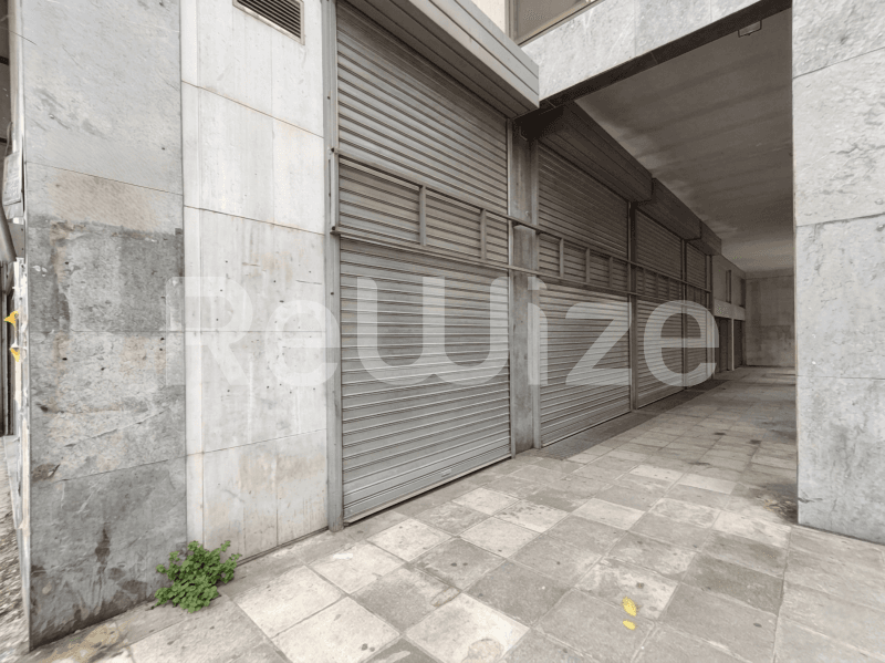 Photo 2,Balcony,RENT,Professional,Store,245sqm,€3,800,Pedio Areos