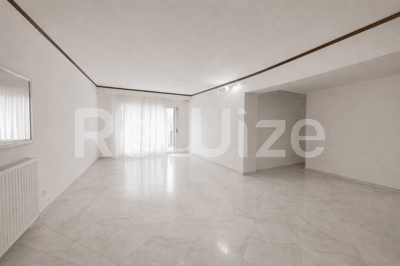 Photo 2,Living Room,SALE,Residency,Apartment,142sqm,€400,000,Nea Paralia