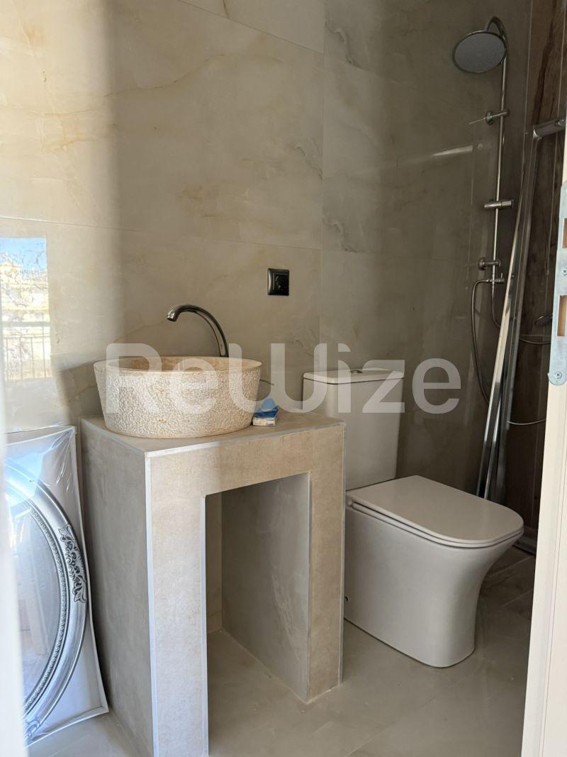 Photo 11,Μπάνιο,ΠΏΛΗΣΗ,Κατοικία,Διαμέρισμα,40τ.μ,€109,000,Χαριλάου