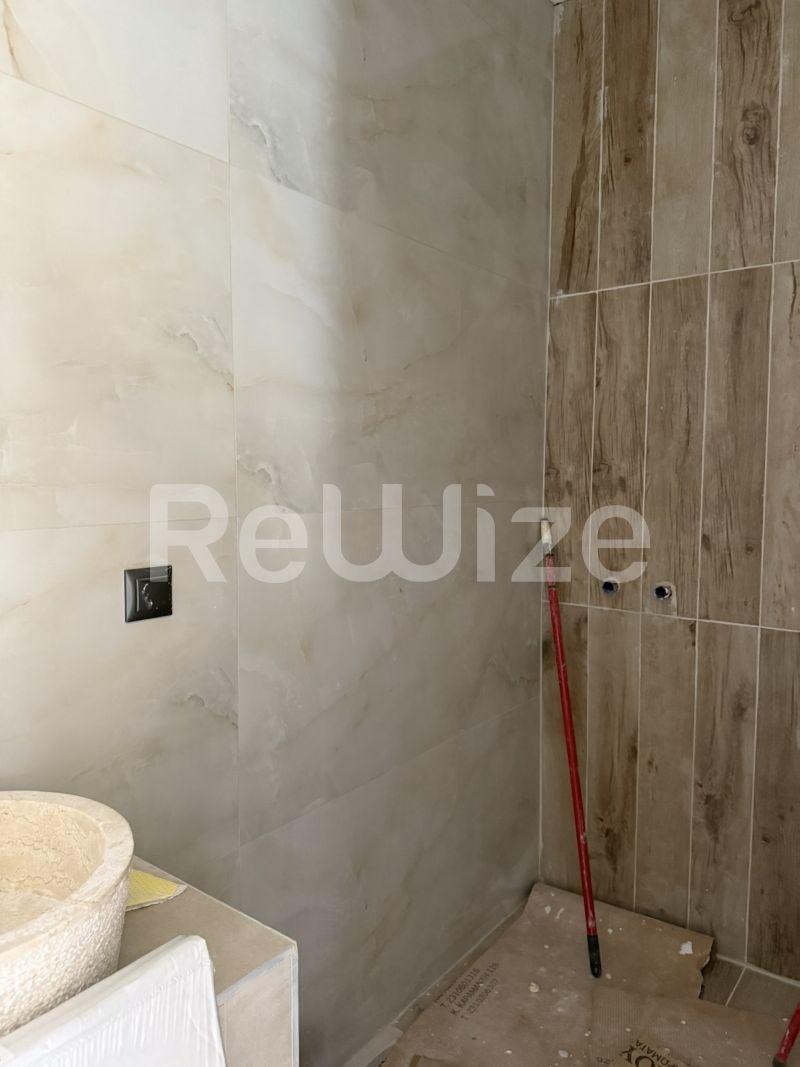 Photo 9,Μπάνιο,ΠΏΛΗΣΗ,Κατοικία,Διαμέρισμα,40τ.μ,€115,000,Χαριλάου