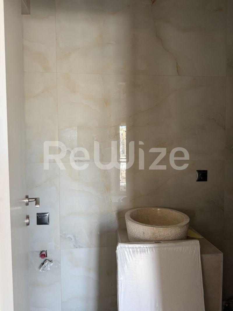 Photo 8,Μπάνιο,ΠΏΛΗΣΗ,Κατοικία,Διαμέρισμα,40τ.μ,€115,000,Χαριλάου