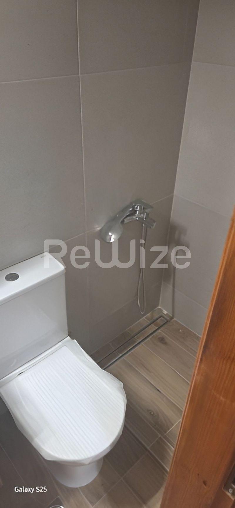 Photo 11,Μπάνιο,ΕΝΟΙΚΊΑΣΗ,Κατοικία,Διαμέρισμα,35τ.μ,€390,Άνω Πόλη