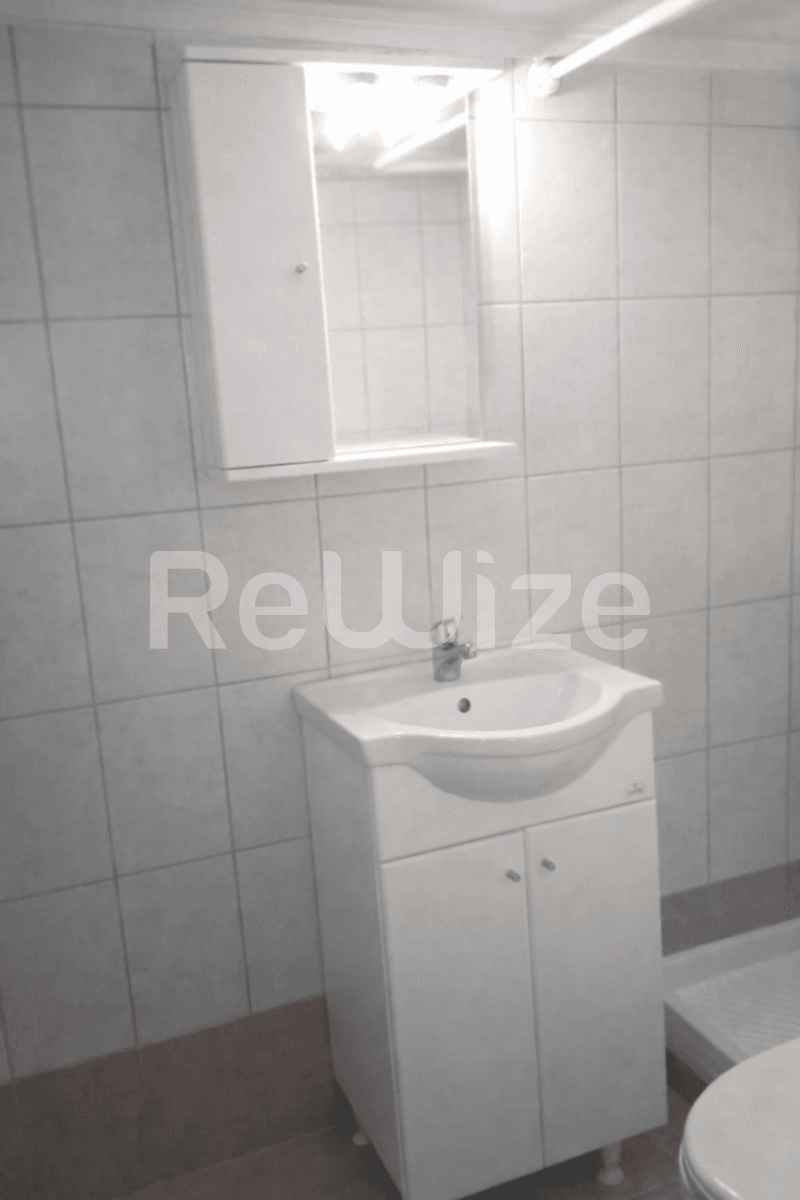 Photo 5,Μπάνιο,ΕΝΟΙΚΊΑΣΗ,Κατοικία,Διαμέρισμα,33τ.μ,€400,Κάτω Τούμπα