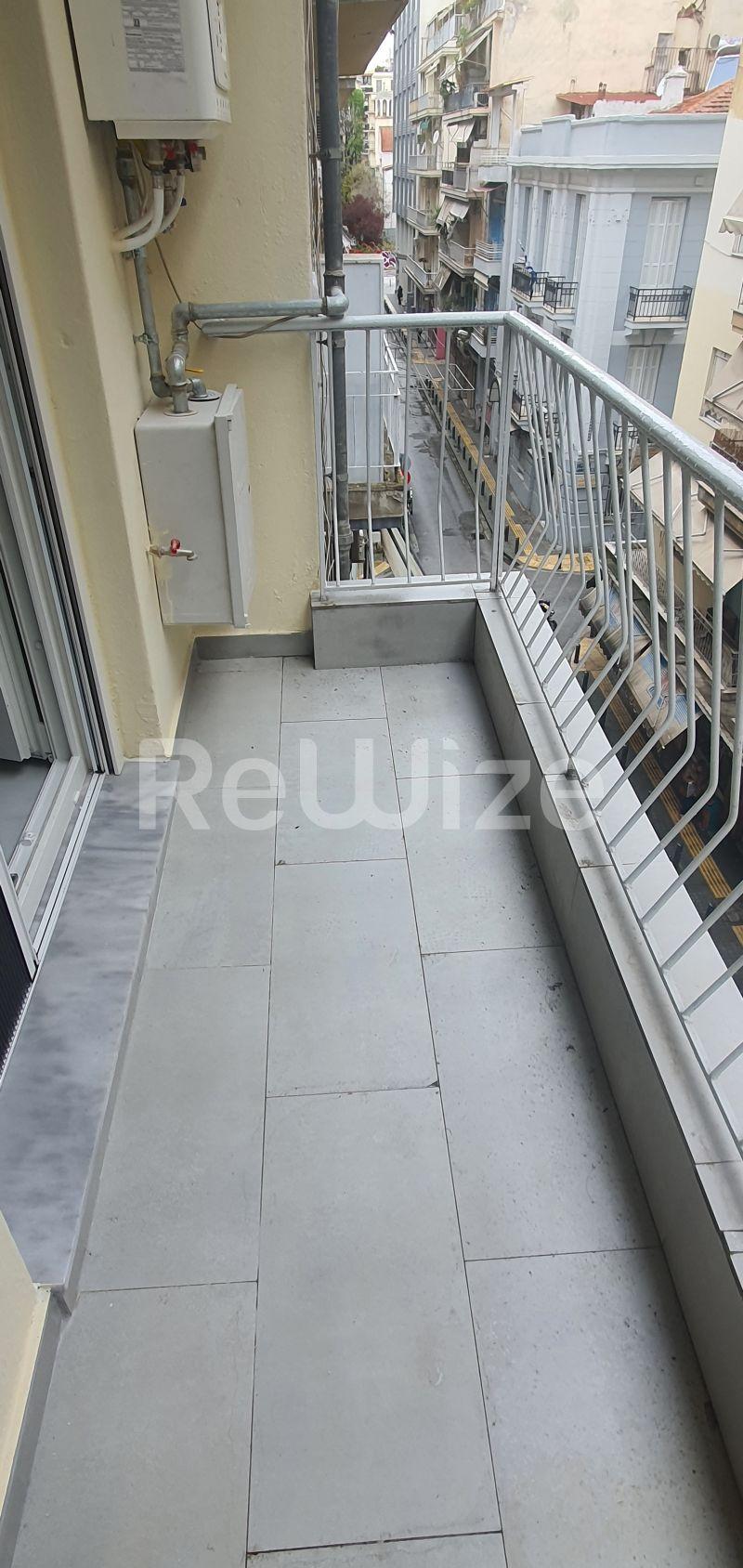Photo 9,Balcony,SALE,Residency,Apartment,42sqm,€205,000,Kentro Thessalonikis