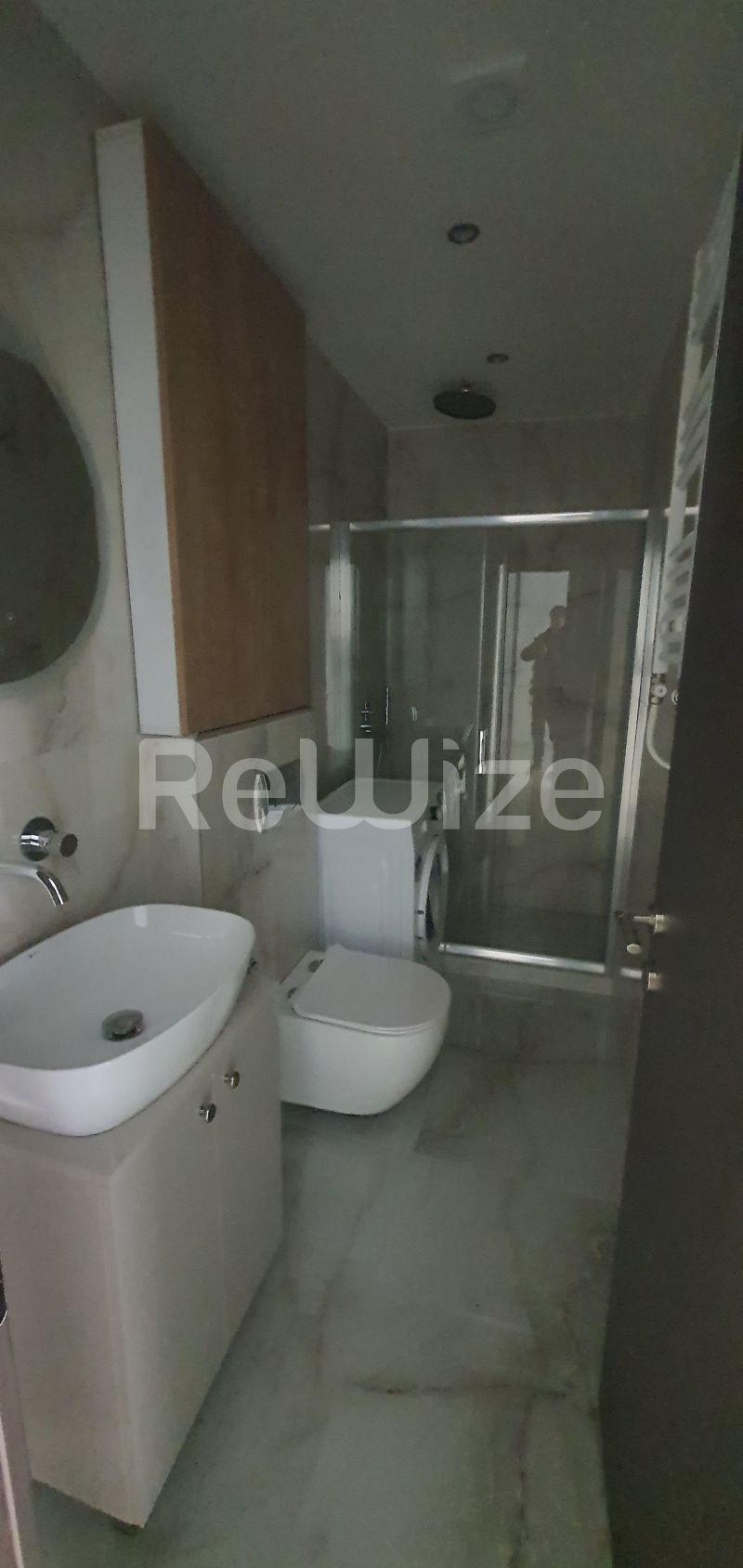 Photo 4,Bathroom,SALE,Residency,Apartment,42sqm,€205,000,Kentro Thessalonikis