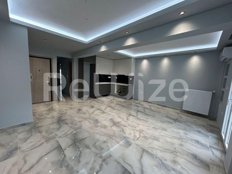 Photo 4,Σαλόνι,ΠΏΛΗΣΗ,Κατοικία,Διαμέρισμα,80τ.μ,€170,000,Τριανδρία