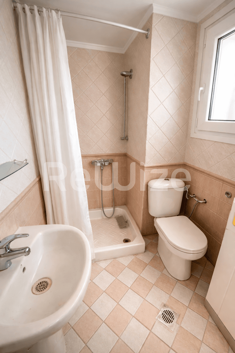 Photo 5,Μπάνιο,ΕΝΟΙΚΊΑΣΗ,Κατοικία,Διαμέρισμα,50τ.μ,€600,Καραμπουρνάκι