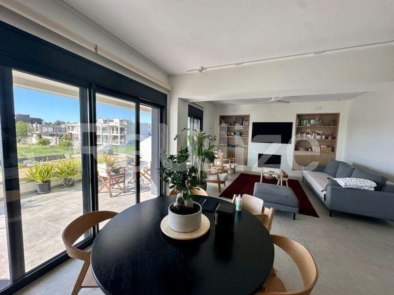 Photo 9,Σαλόνι,ΠΏΛΗΣΗ,Κατοικία,Μεζονέτα,177τ.μ,€550,000,Θέρμη