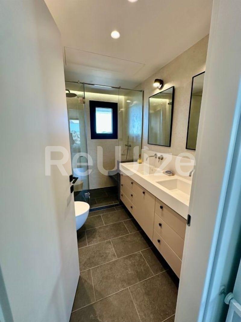 Photo 17,Μπάνιο,ΠΏΛΗΣΗ,Κατοικία,Μεζονέτα,177τ.μ,€550,000,Θέρμη